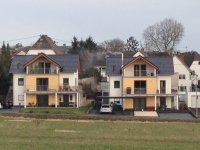 Zwei Einfamilienhäuser in Hofheim